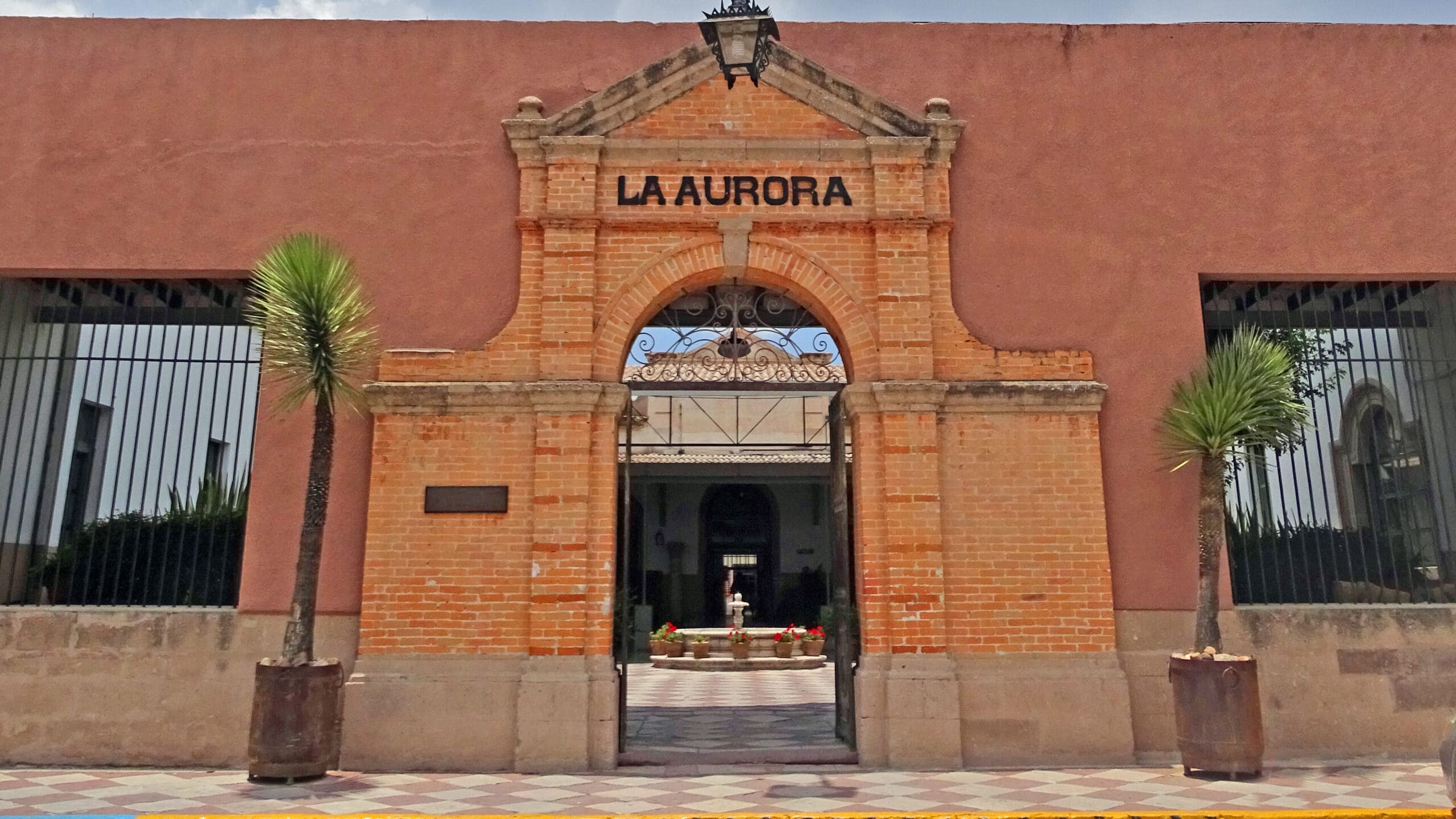 Fábrica La Aurora